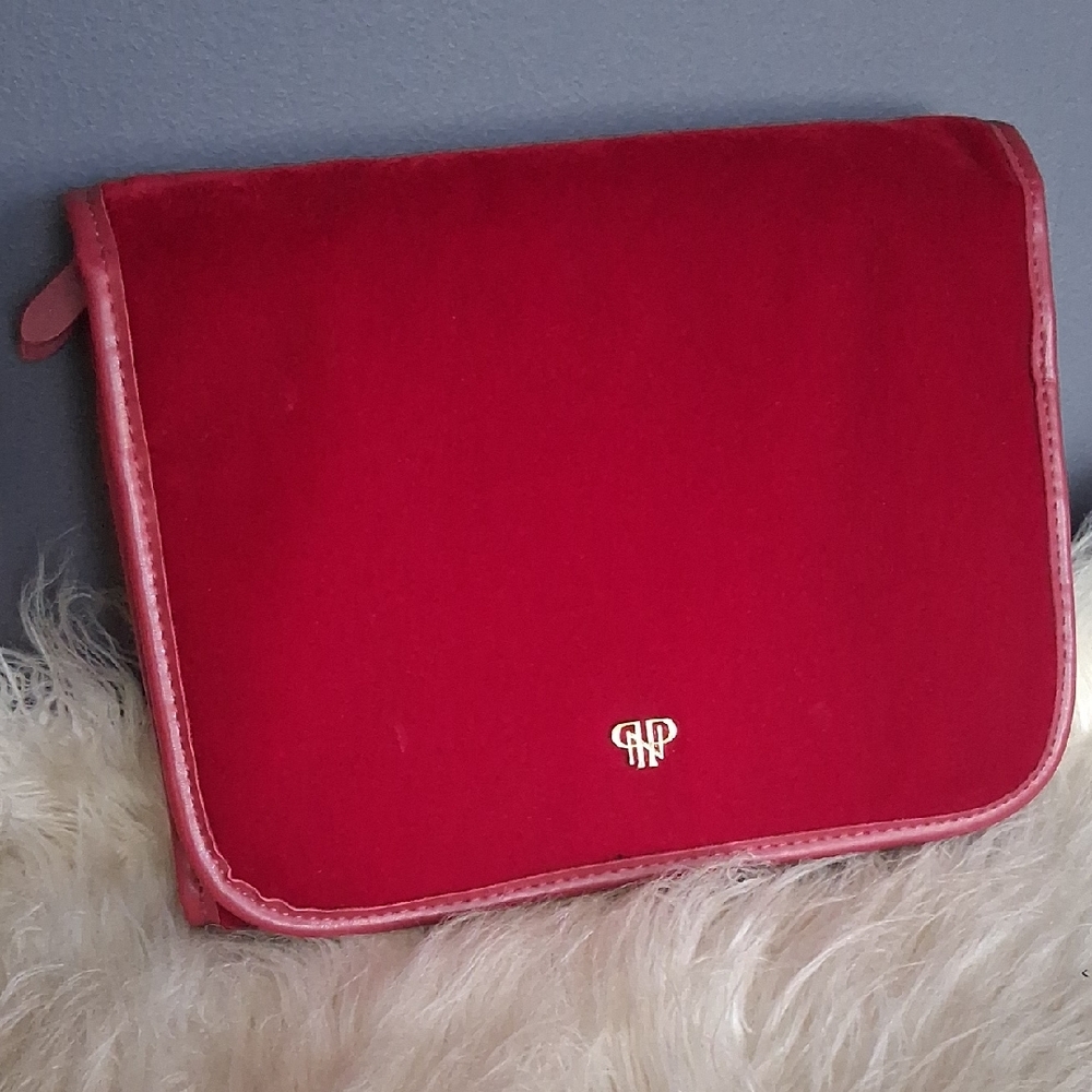 PurseN Toiletry Bag